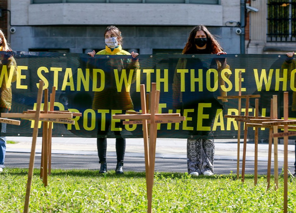 Les défenseurs des droits environnementaux doivent être entendus et protégés