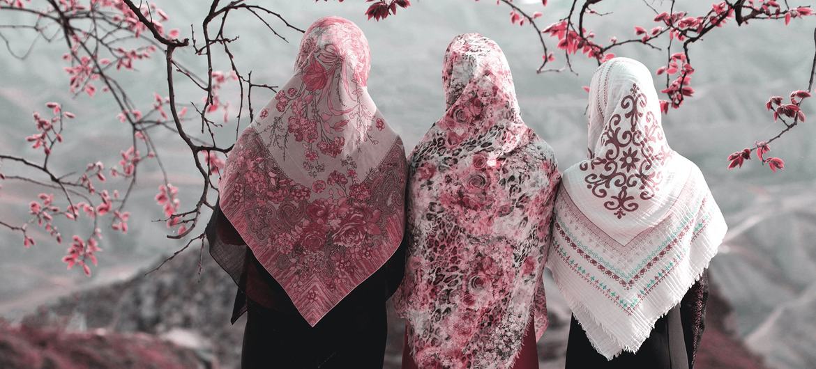 مشروع قانون تشديد عقوبة عدم ارتداء الحجاب في إيران
